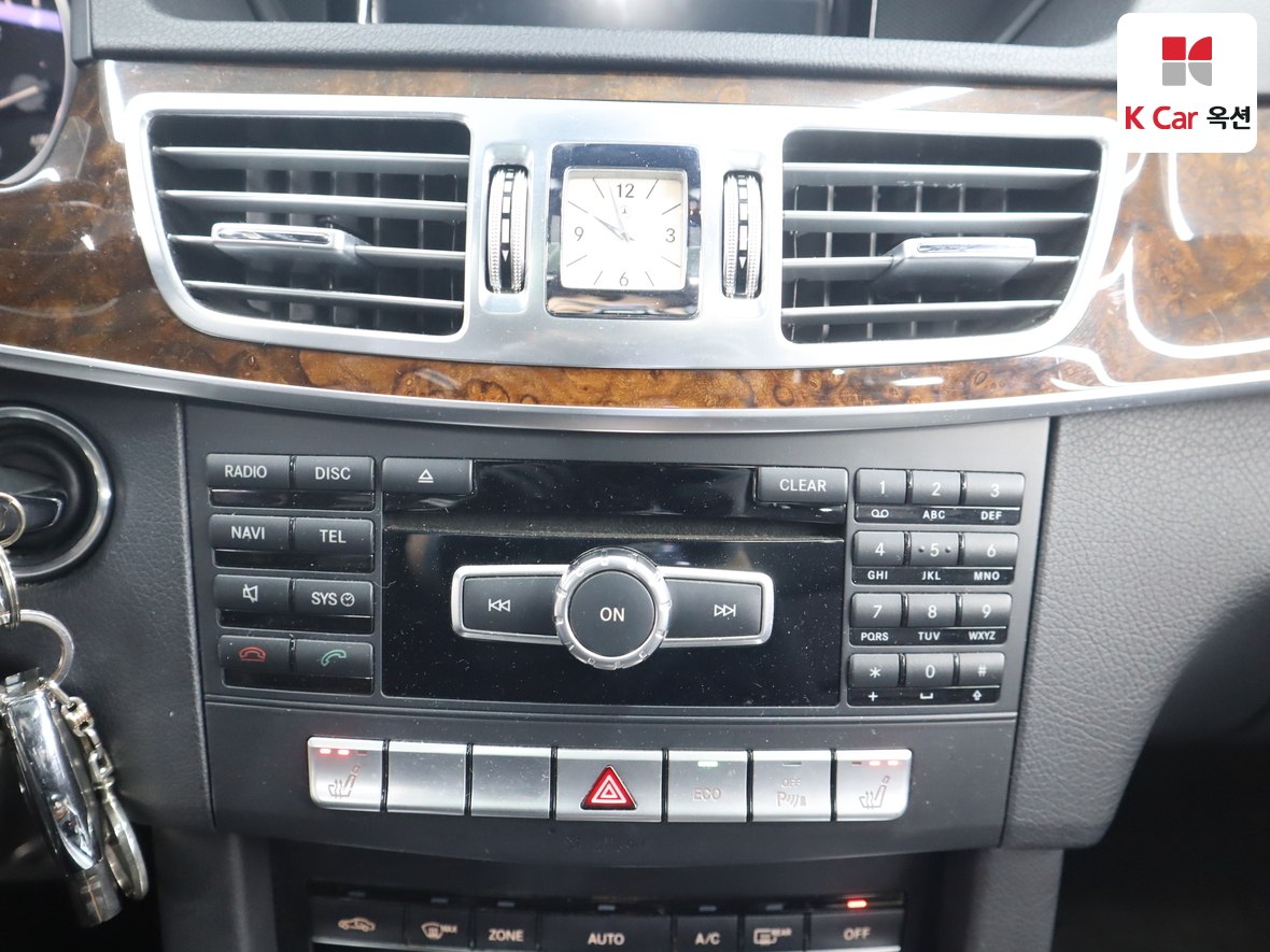 메르세데스-벤츠 E-클래스 2014 - 이미지 15