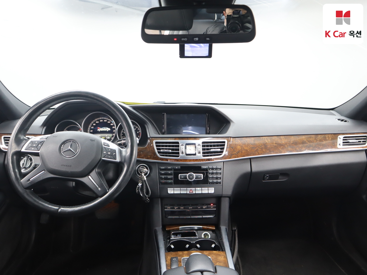 메르세데스-벤츠 E-클래스 2014 - 이미지 3