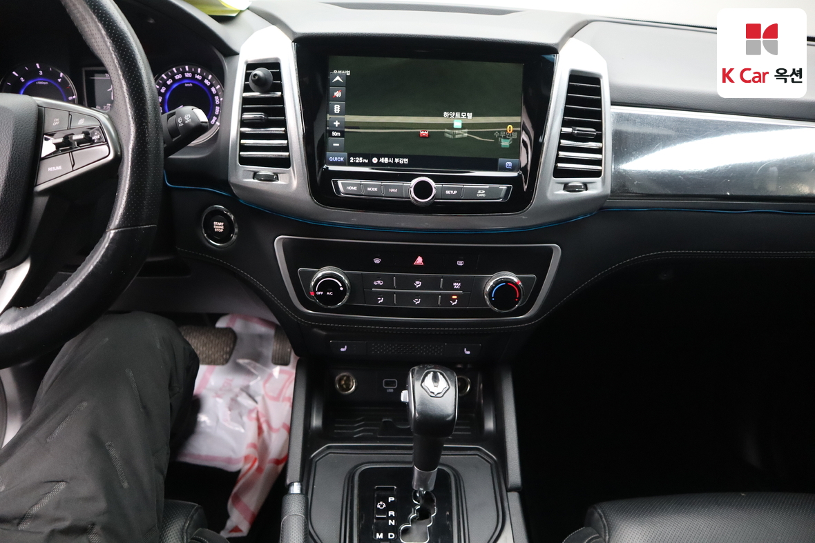 KG Mobility Rexton Sports Khan 2020 - Image 6