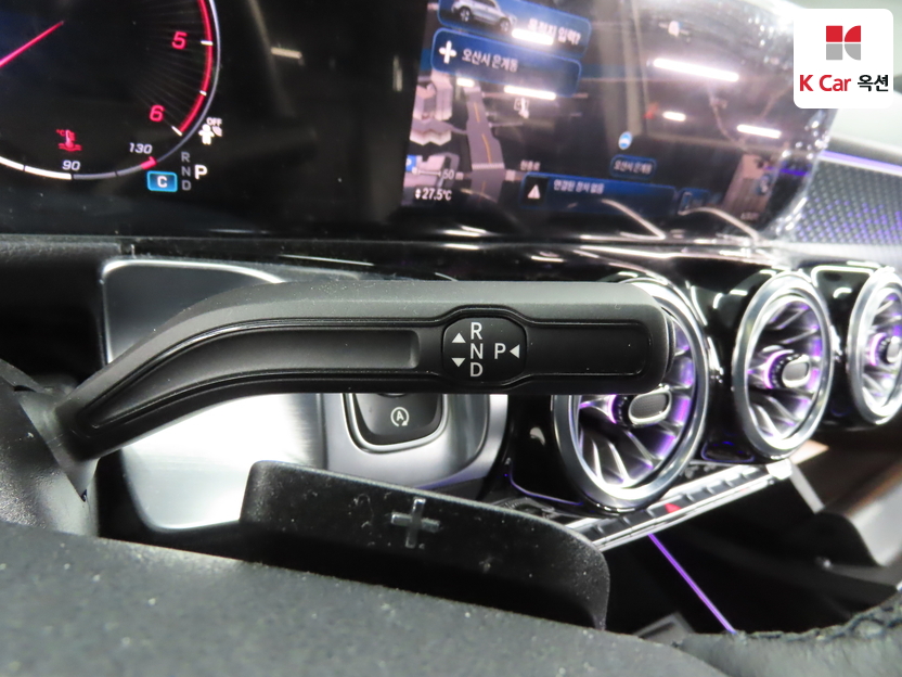 مرسيدس - GLB200d - Image 17