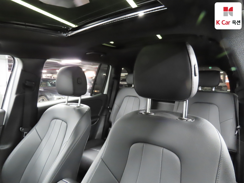 مرسيدس - GLB200d - Image 20