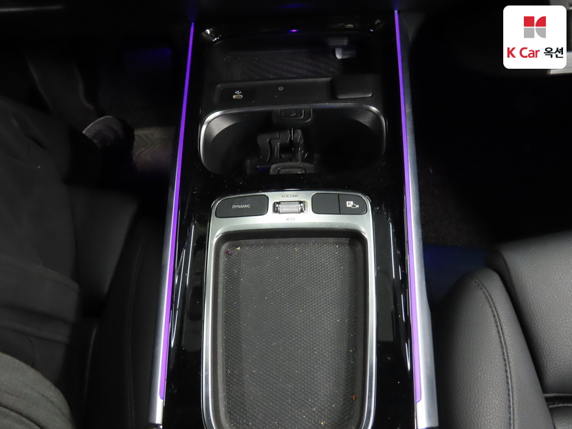 مرسيدس - GLB200d - Image 16