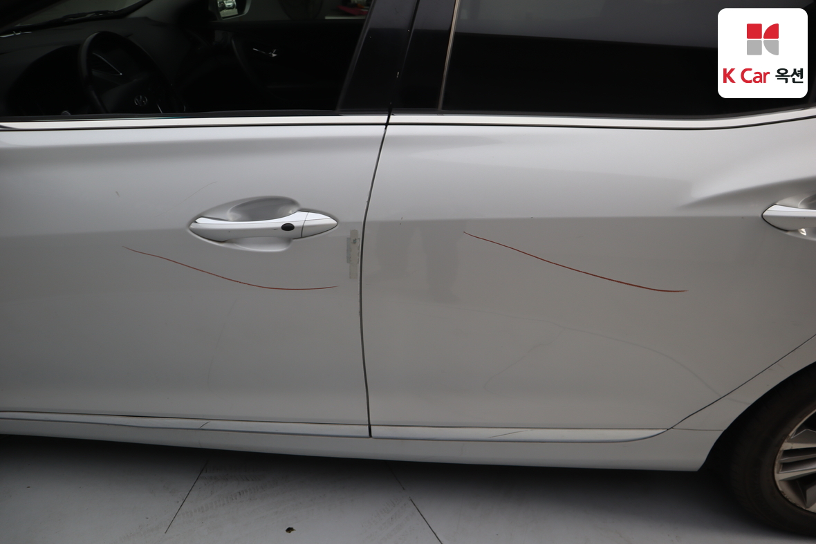 Hyundai AZERA 2015 - Image 38