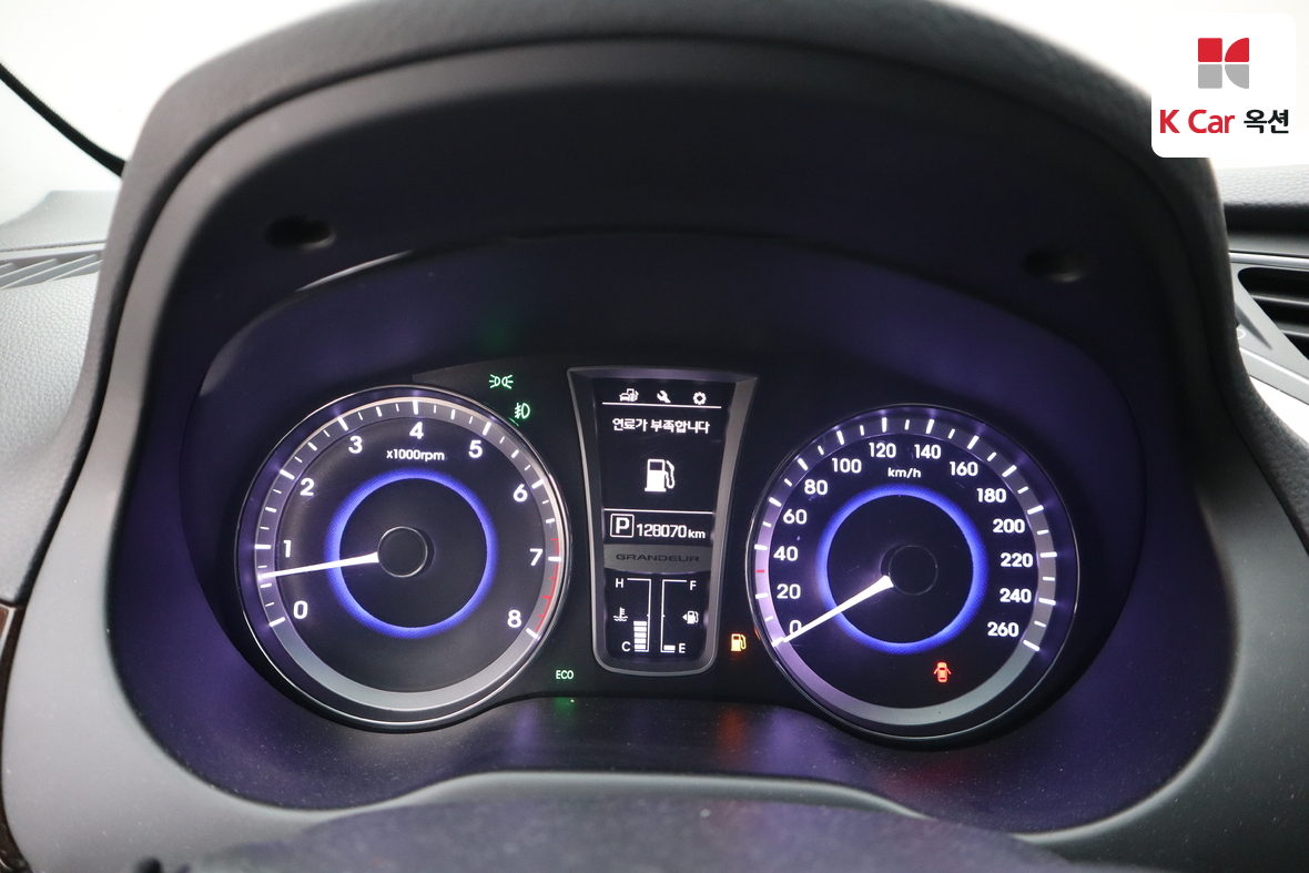 Hyundai AZERA 2015 - Image 5