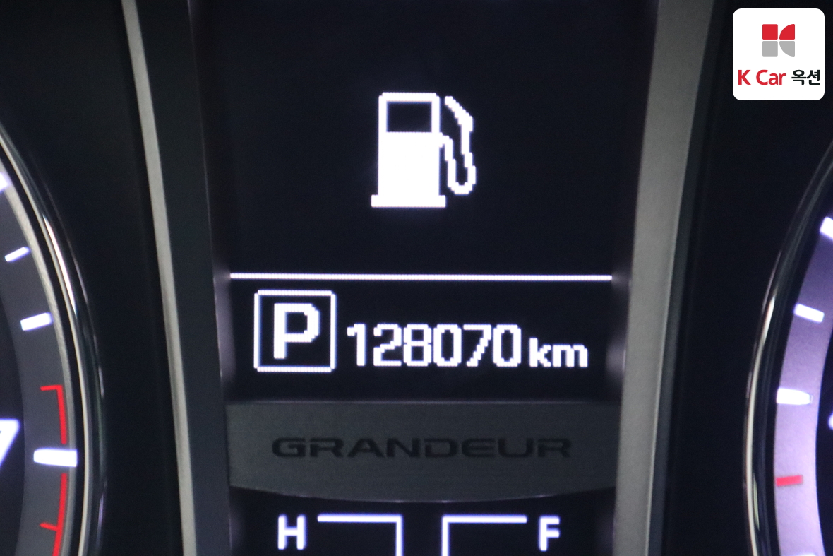 Hyundai AZERA 2015 - Image 4