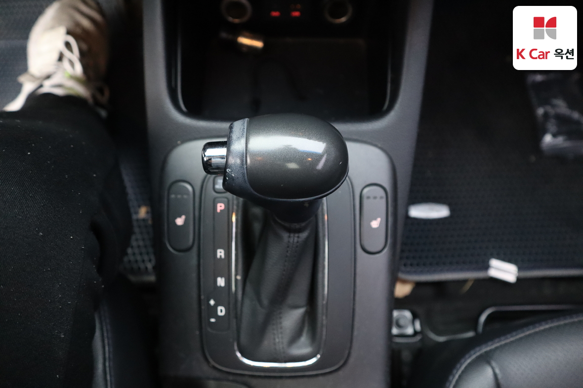 Kia K3 2013 - Image 16