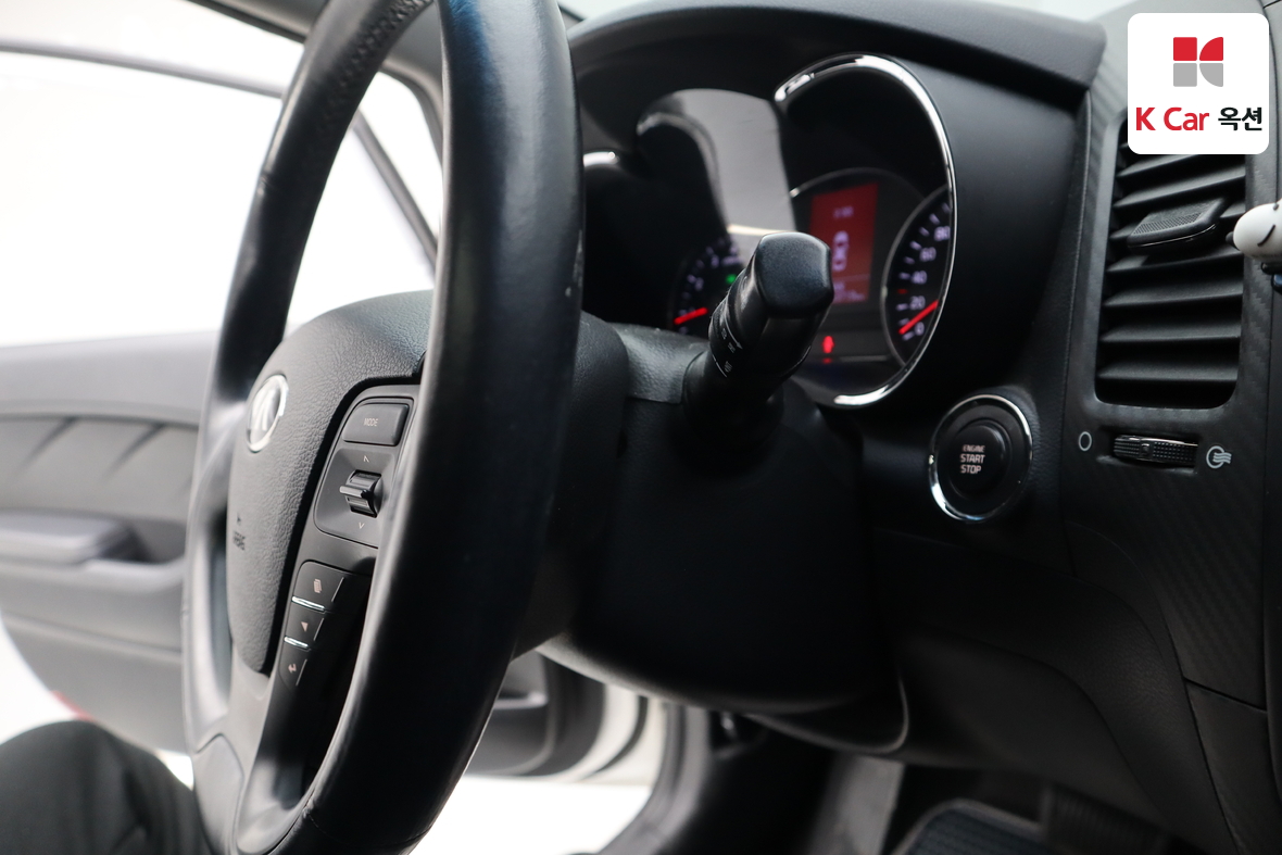 Kia K3 2013 - Image 11