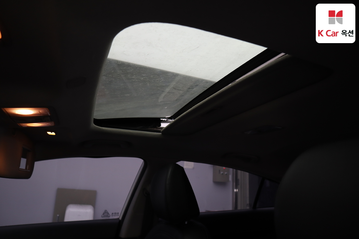 Kia K3 2013 - Image 21