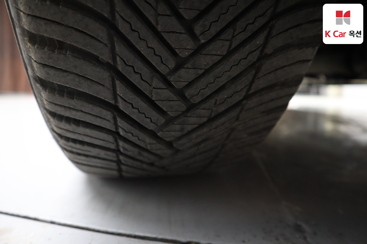 Kia K3 2013 - Image 32