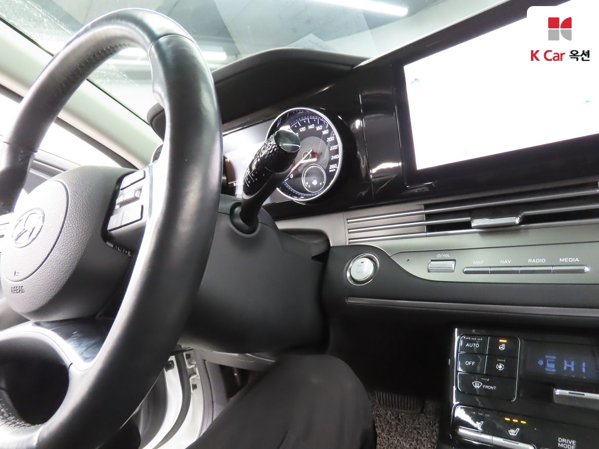 Hyundai Grandeur 2020 - Image 11