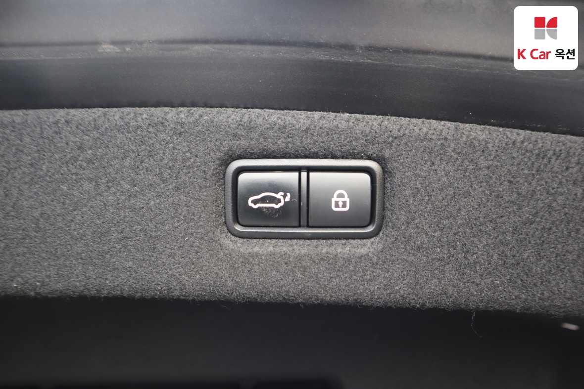 Genesis G90 2019 - Image 30