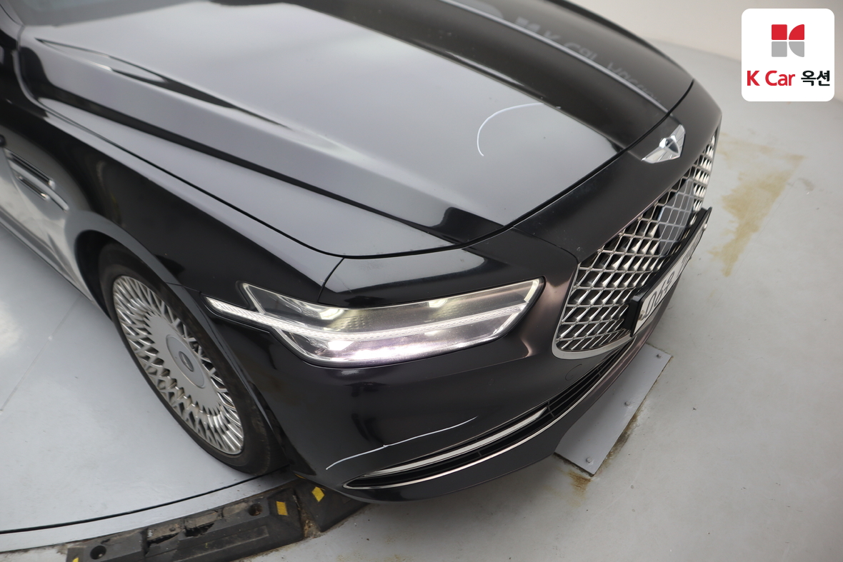 Genesis G90 2019 - Image 42