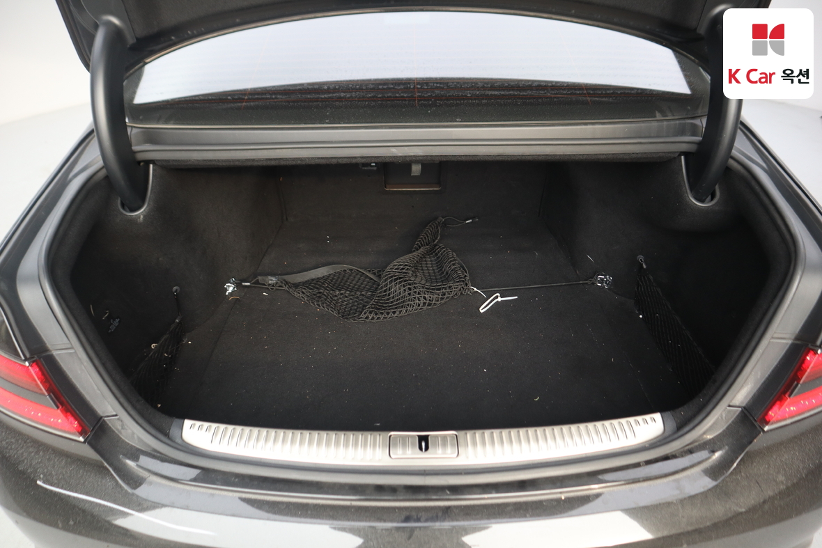 Genesis G90 2019 - Image 29