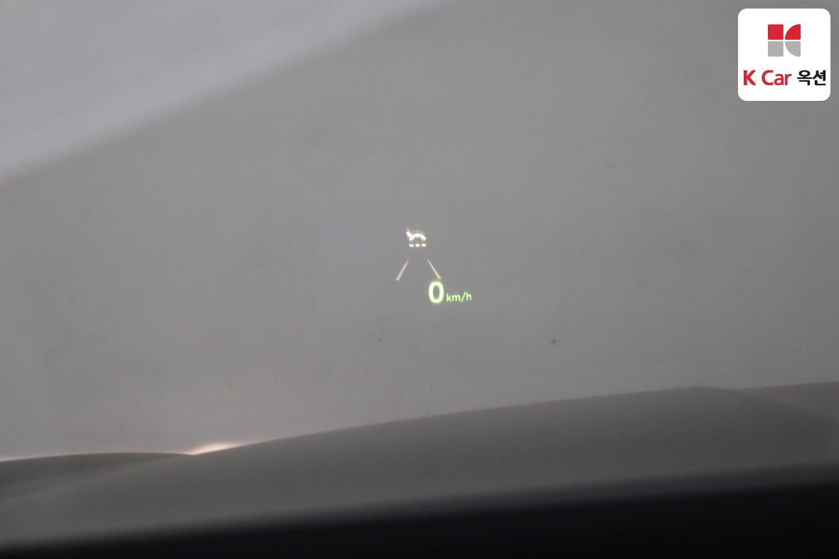 Genesis G90 2019 - Image 18