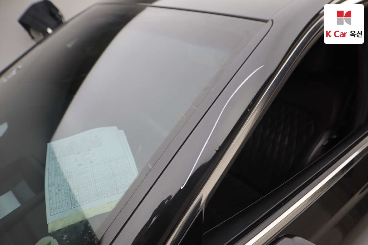 Genesis G90 2019 - Image 44