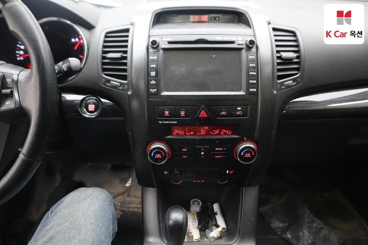 Kia Sorento 2010 - Image 6