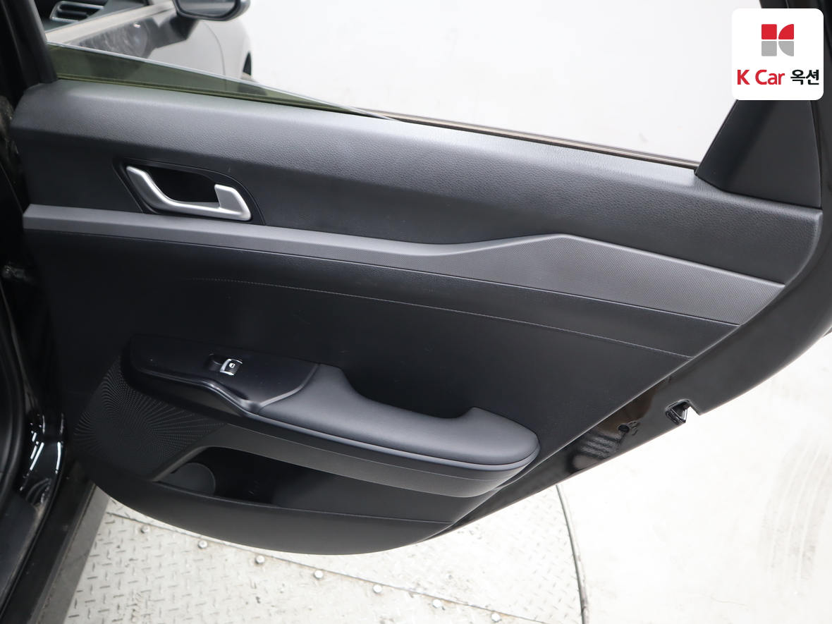 كيا K5 2021 - صورة 25