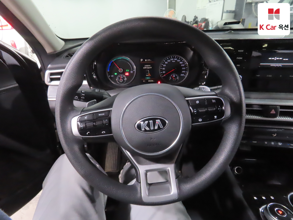 Kia K5 2021 - Image 10