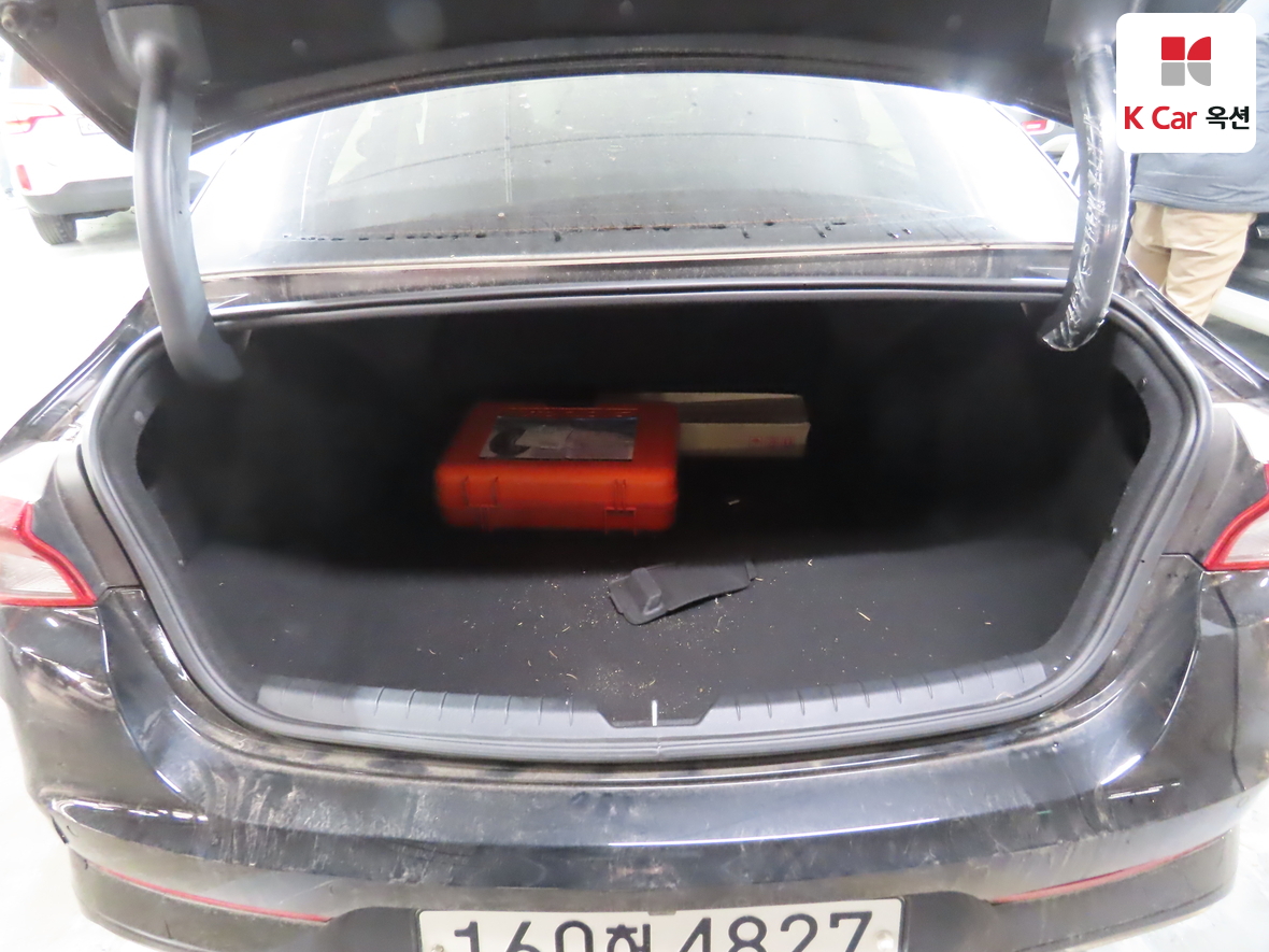 Kia K5 2021 - Image 25