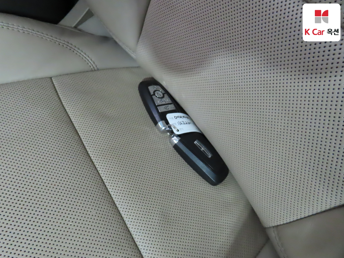 2020 - Lincoln Aviator