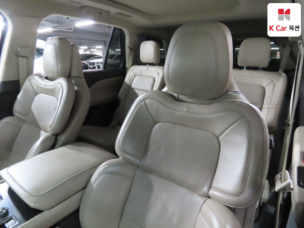 2020 - Lincoln Aviator