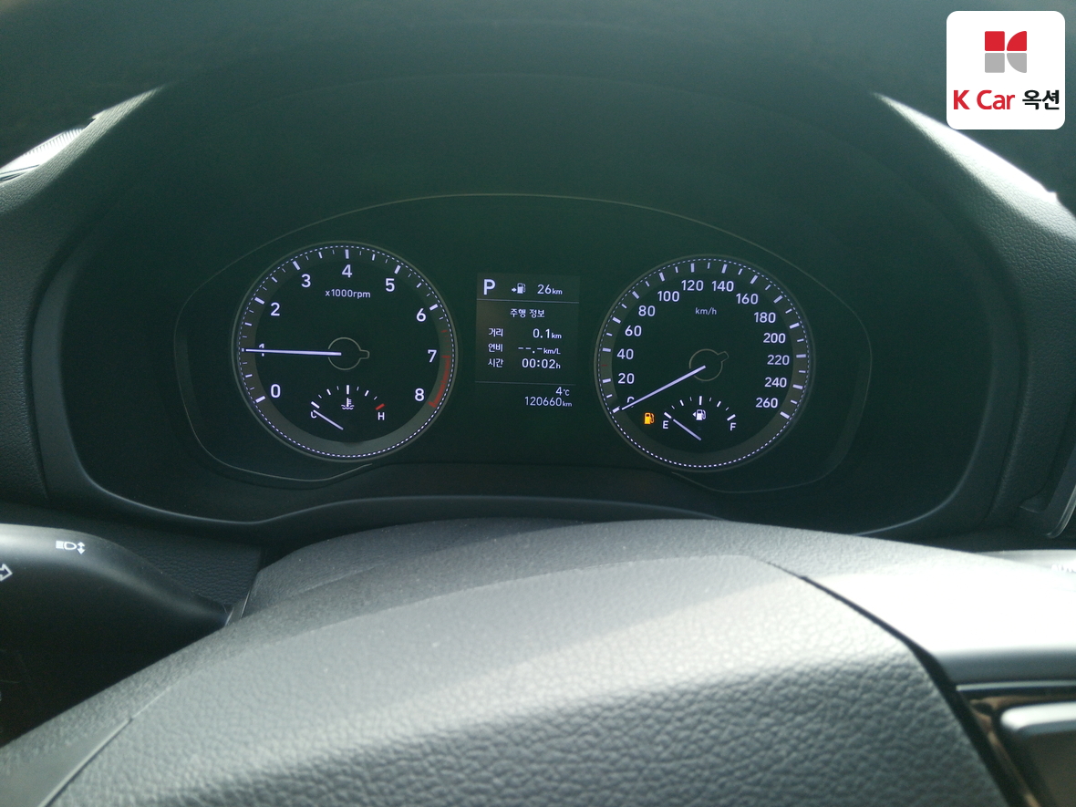 Hyundai AZERA 2019 - Image 5