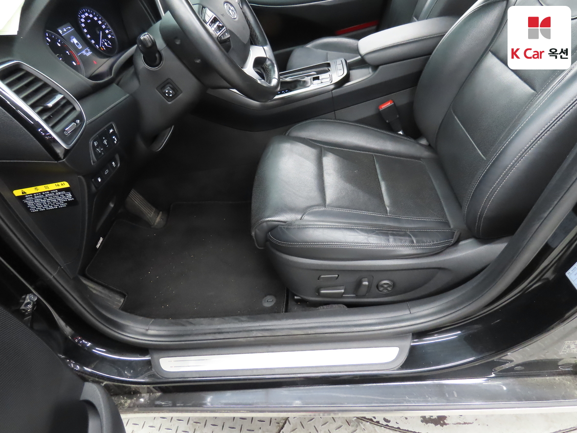 Hyundai AZERA 2019 - Image 18