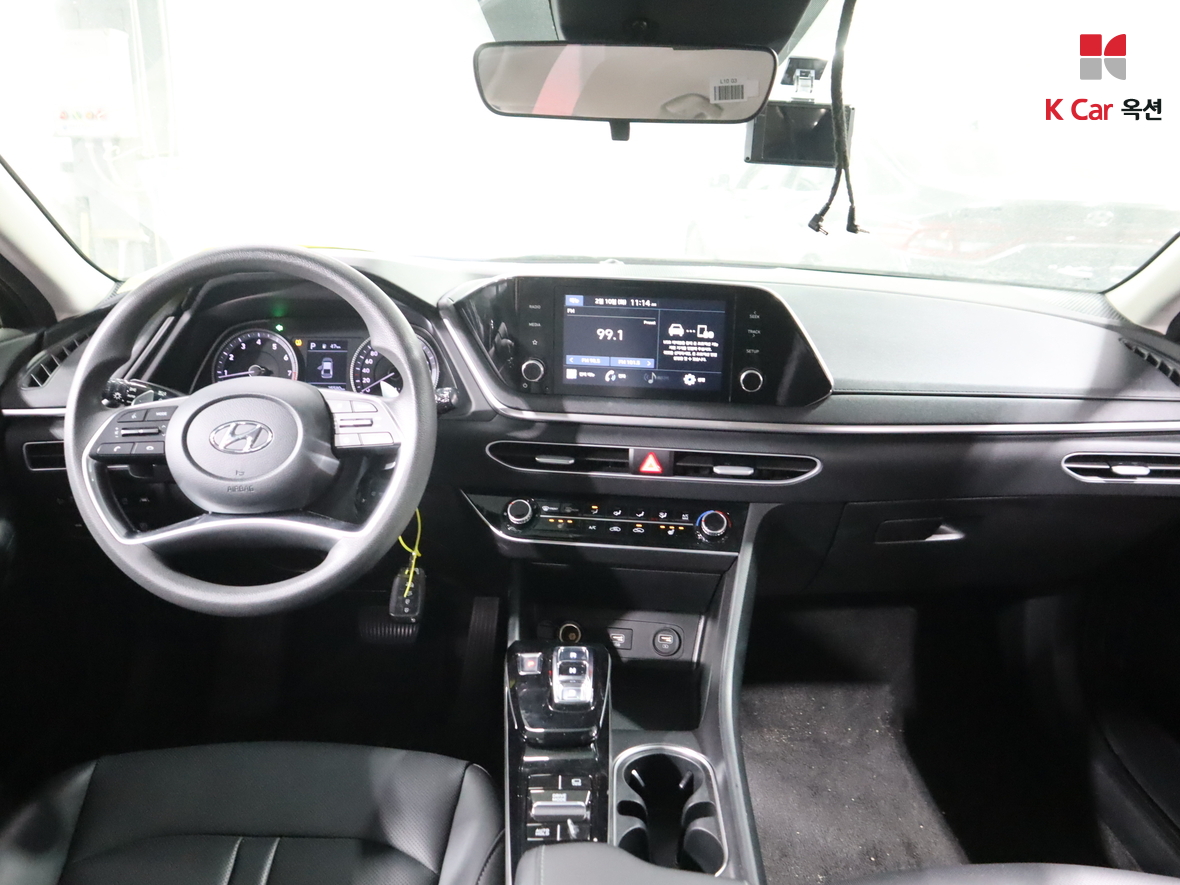 Hyundai Sonata 2021 - Image 3