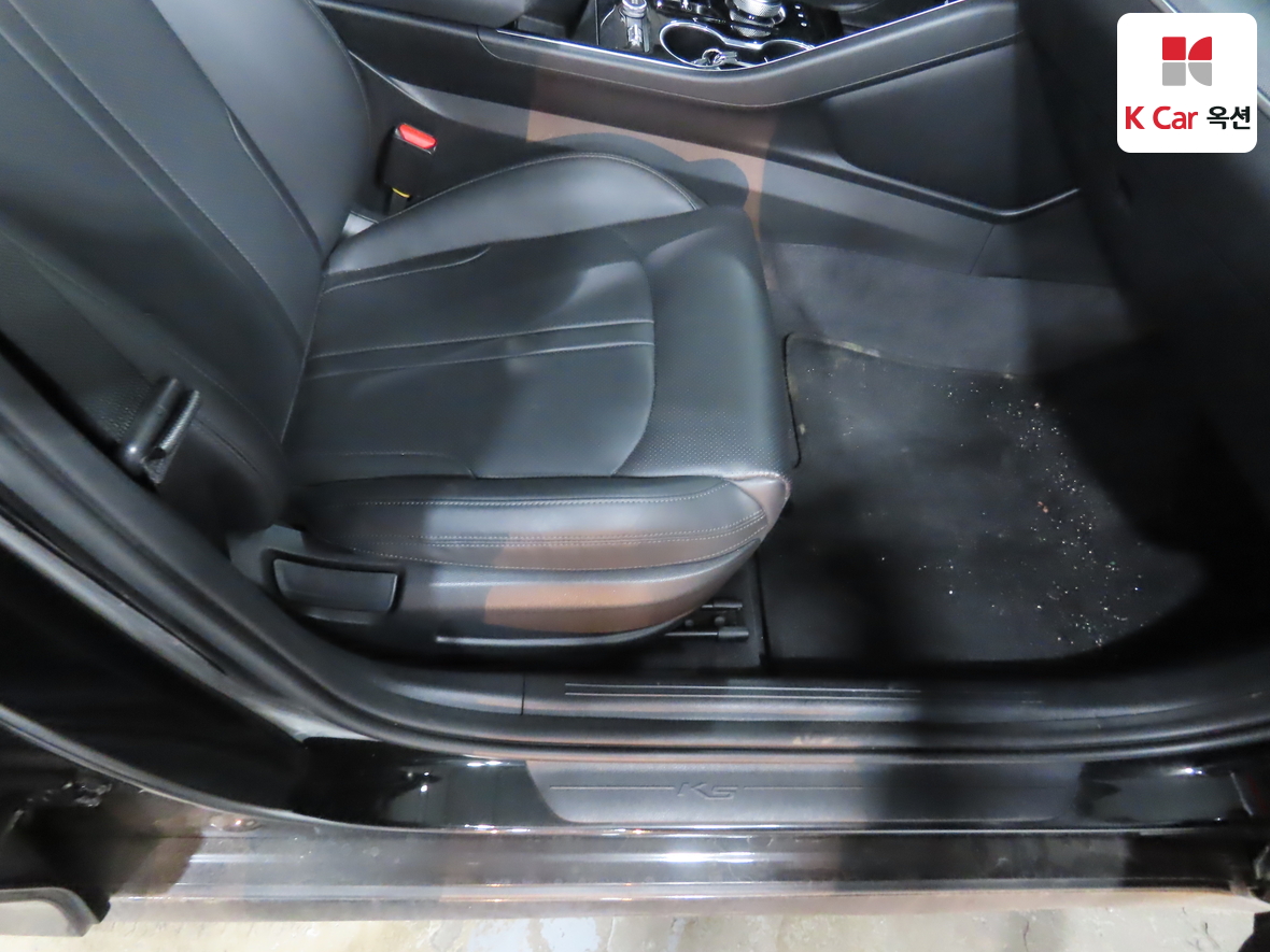 Kia K5 2022 - Image 29