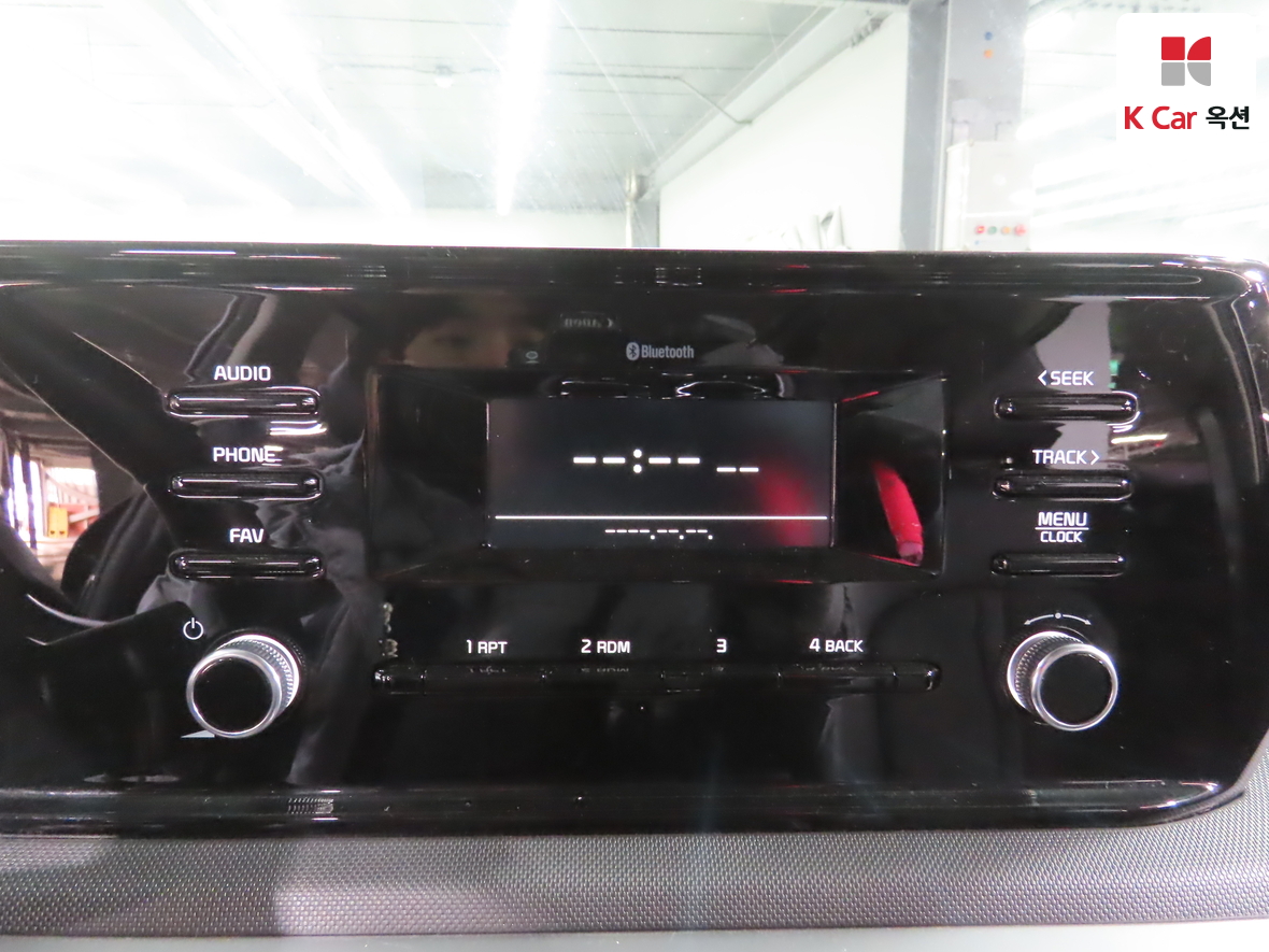 Kia K5 2022 - Image 14