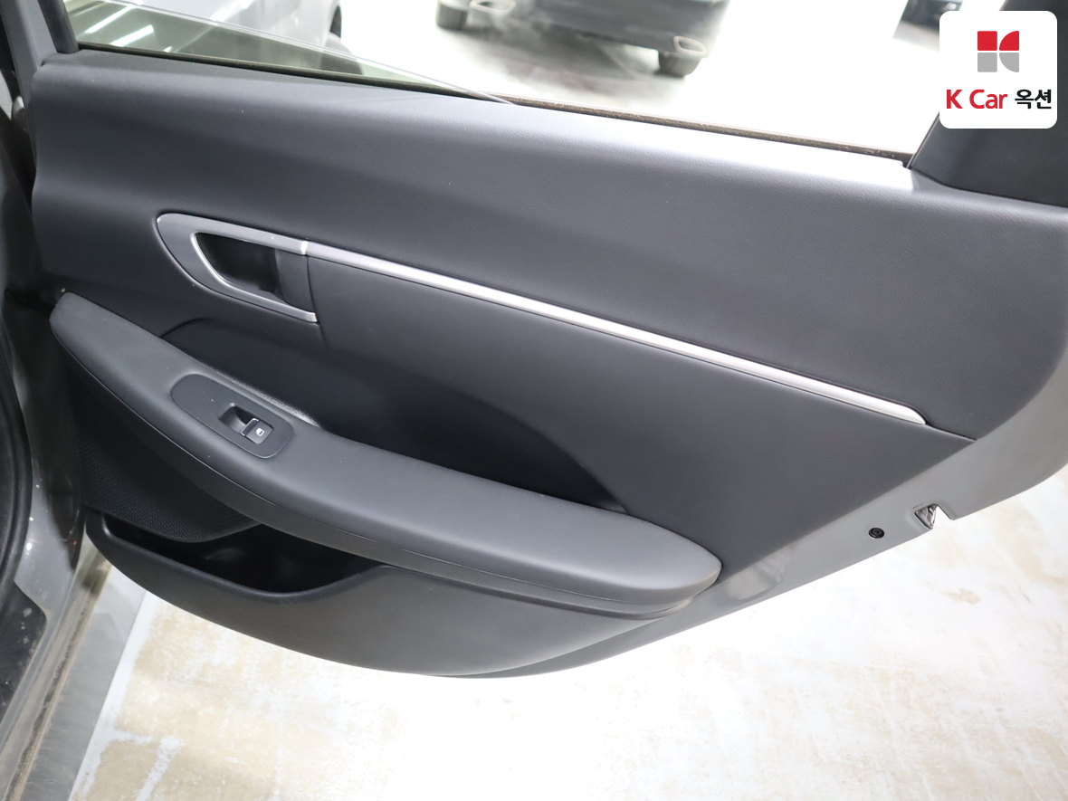 Hyundai Sonata 2021 - Image 25