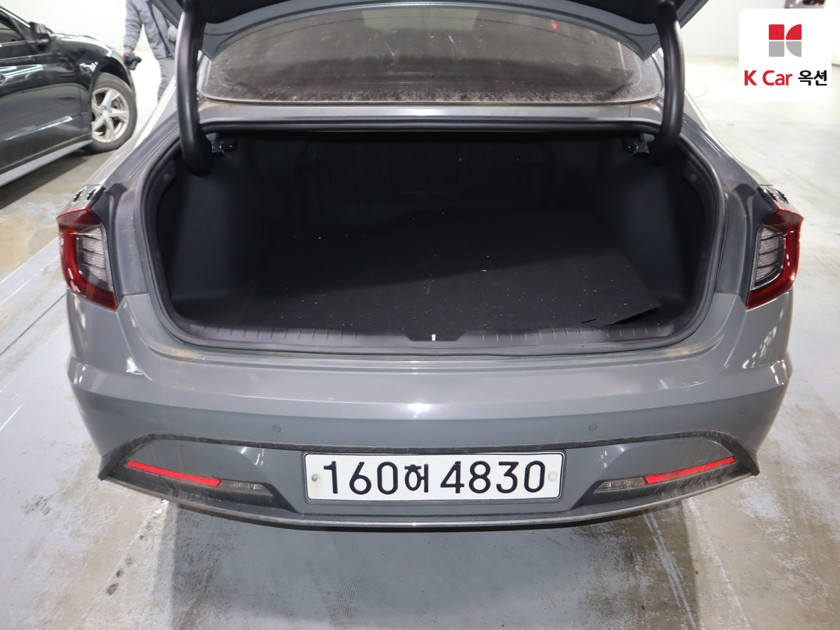 Hyundai Sonata 2021 - Image 24