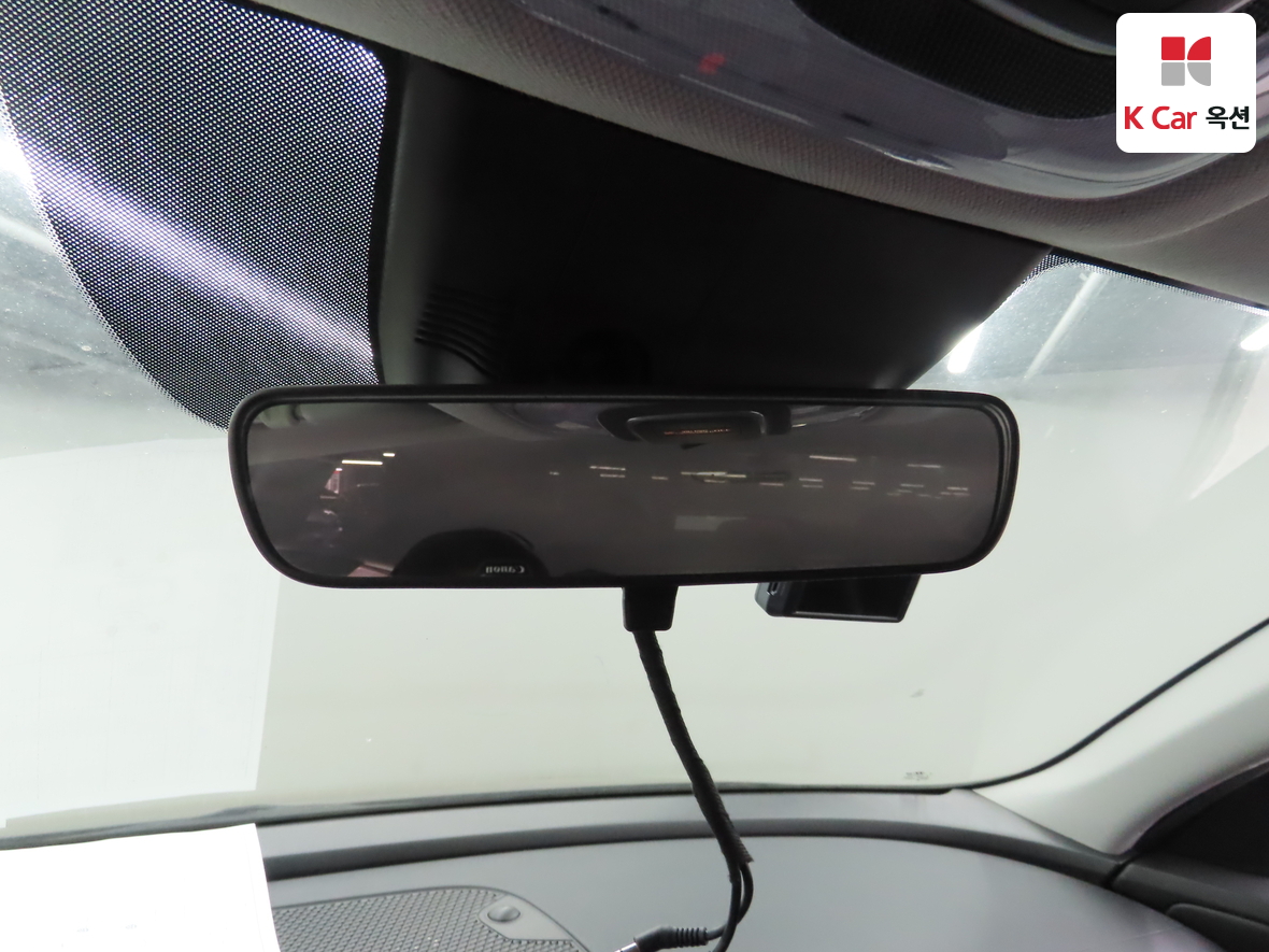 Hyundai Elantra 2021 - Image 13