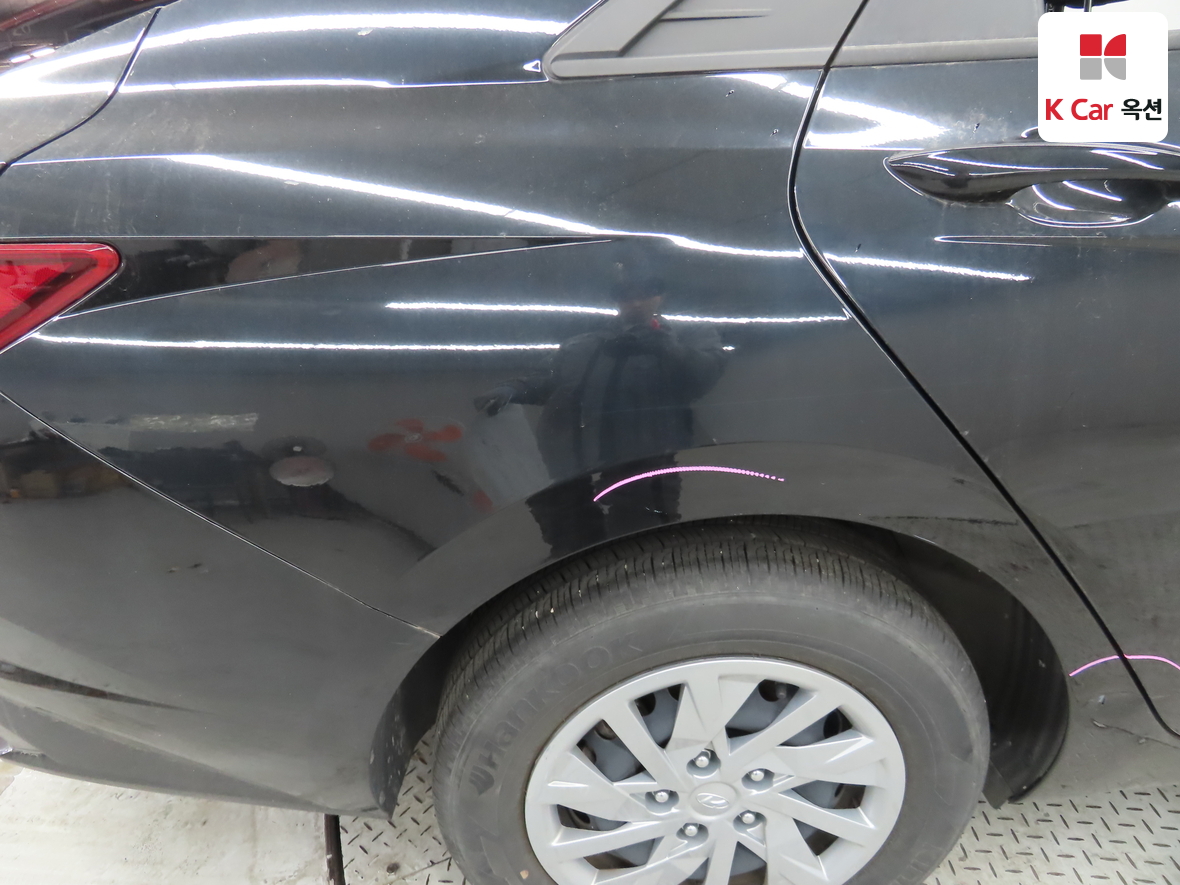 Hyundai Elantra 2021 - Image 38