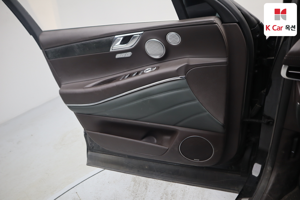 Genesis GV80 2021 - Image 8