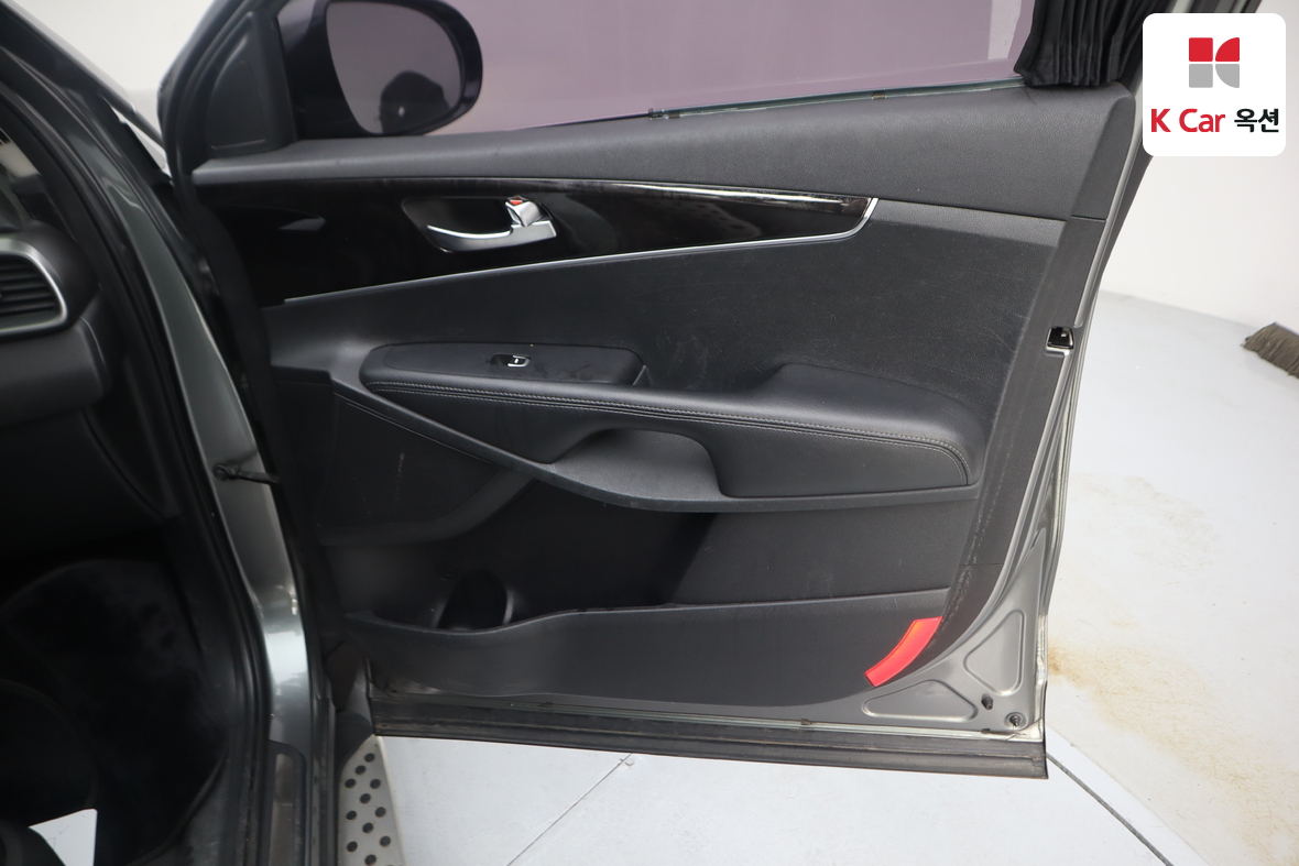 كيا سورينتو 2015 - صورة 32