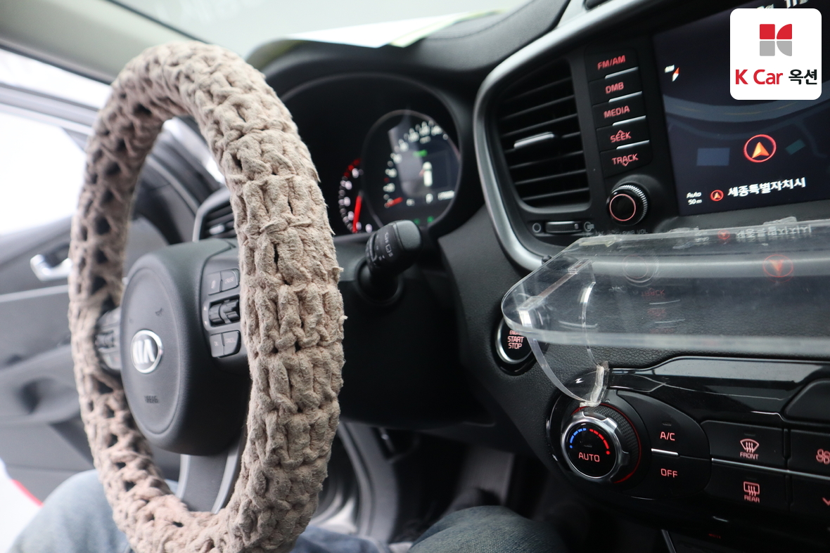 كيا سورينتو 2015 - صورة 11