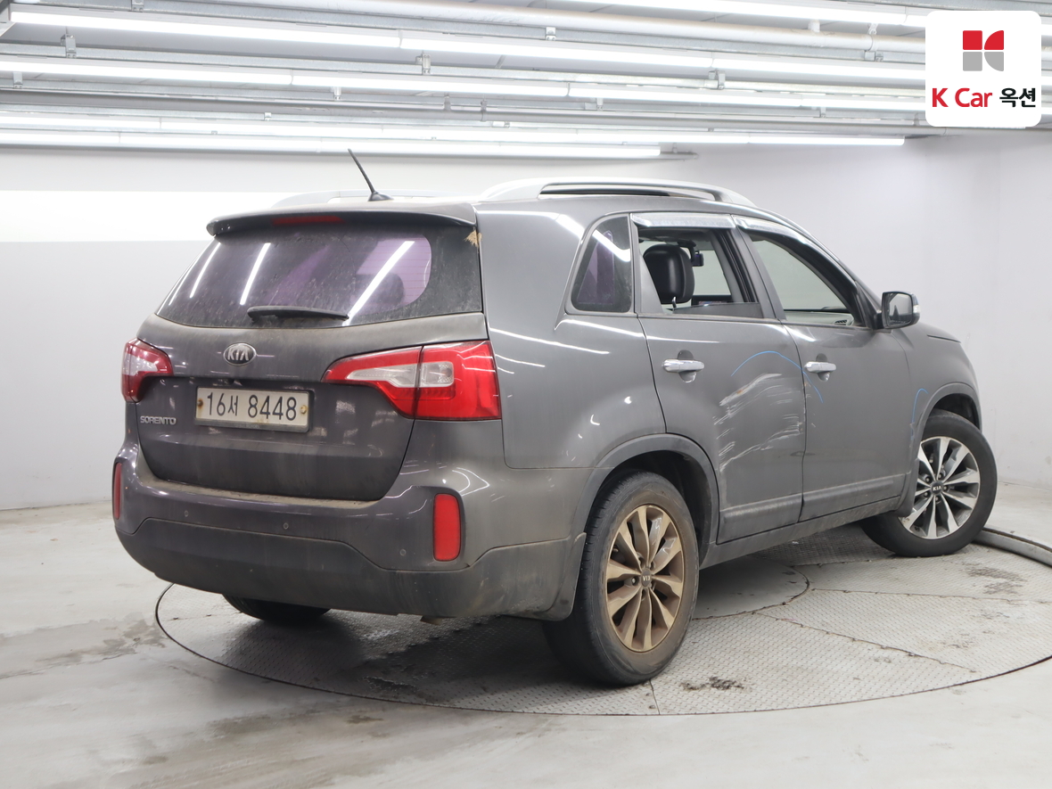 كيا سورينتو 2013 - صورة 2