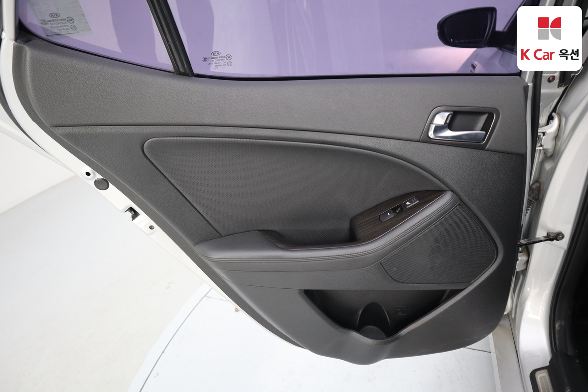 Kia K5 2014 - Image 23
