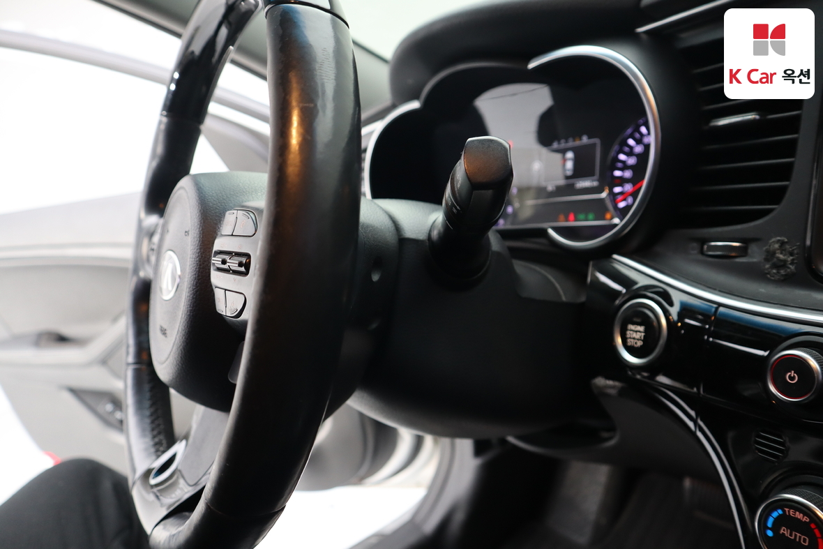 Kia K5 2014 - Image 11