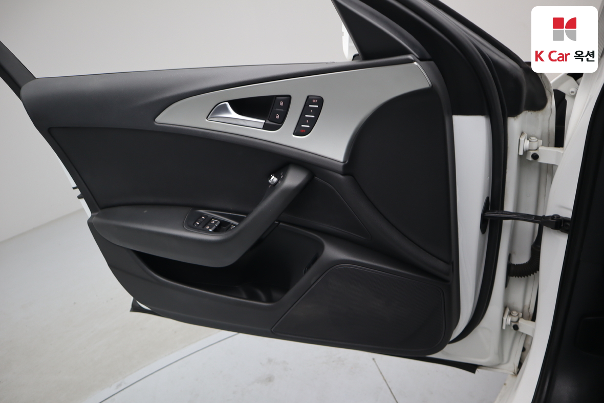 Audi A6 2012 - Image 8