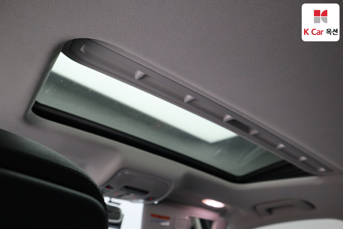 Audi A6 2012 - Image 24