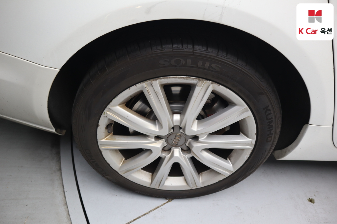 Audi A6 2012 - Image 44