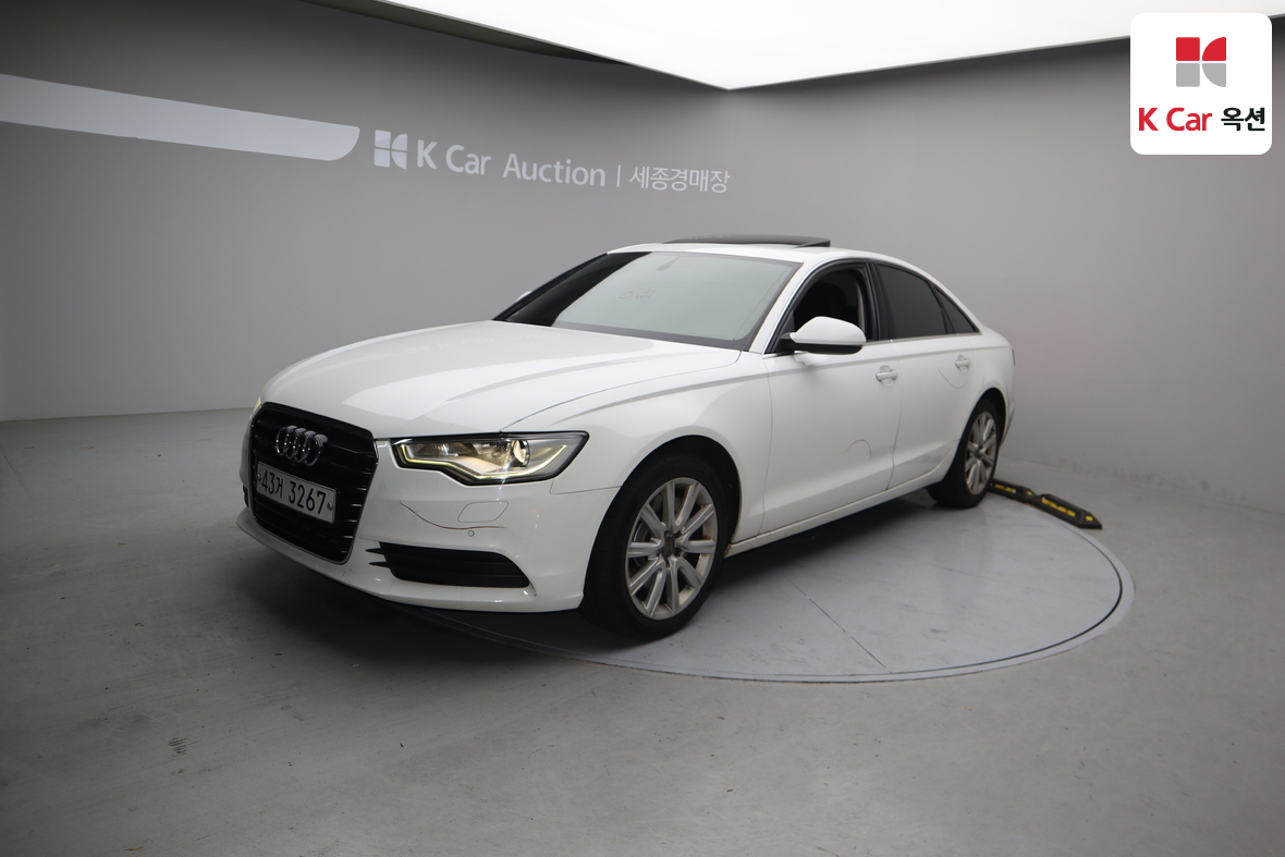 Audi A6 2012 - Image 1