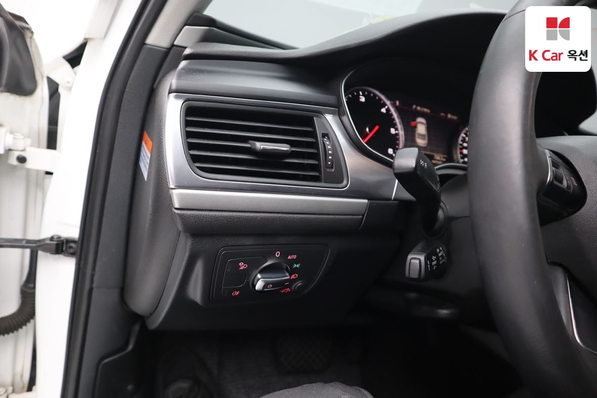 Audi A6 2012 - Image 9