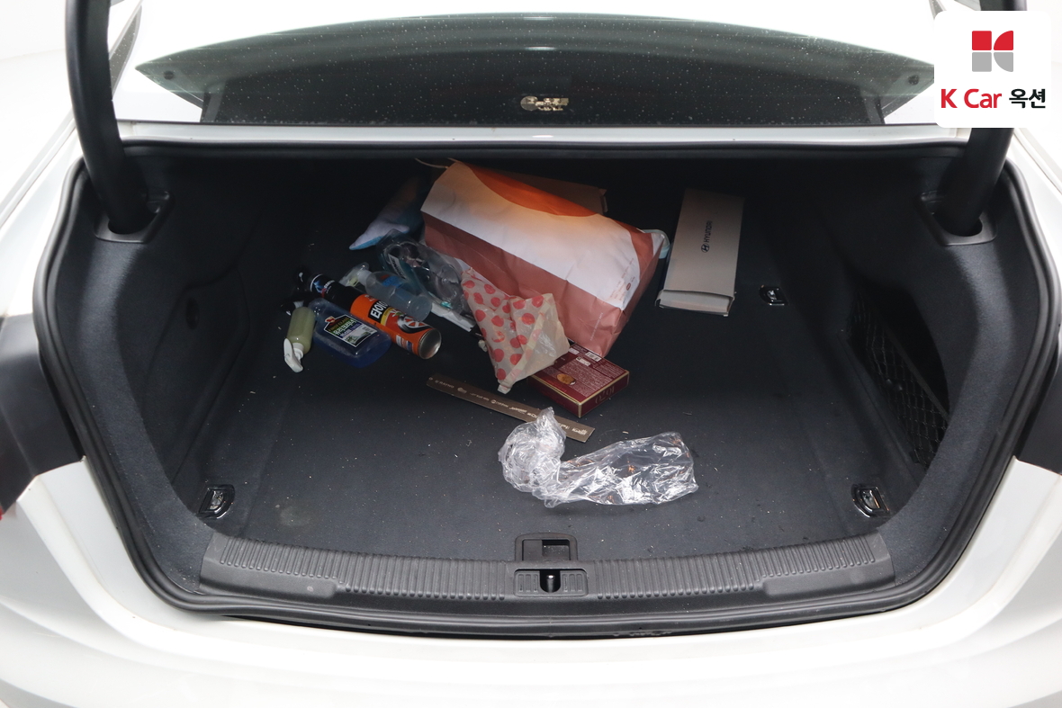 Audi A6 2012 - Image 27