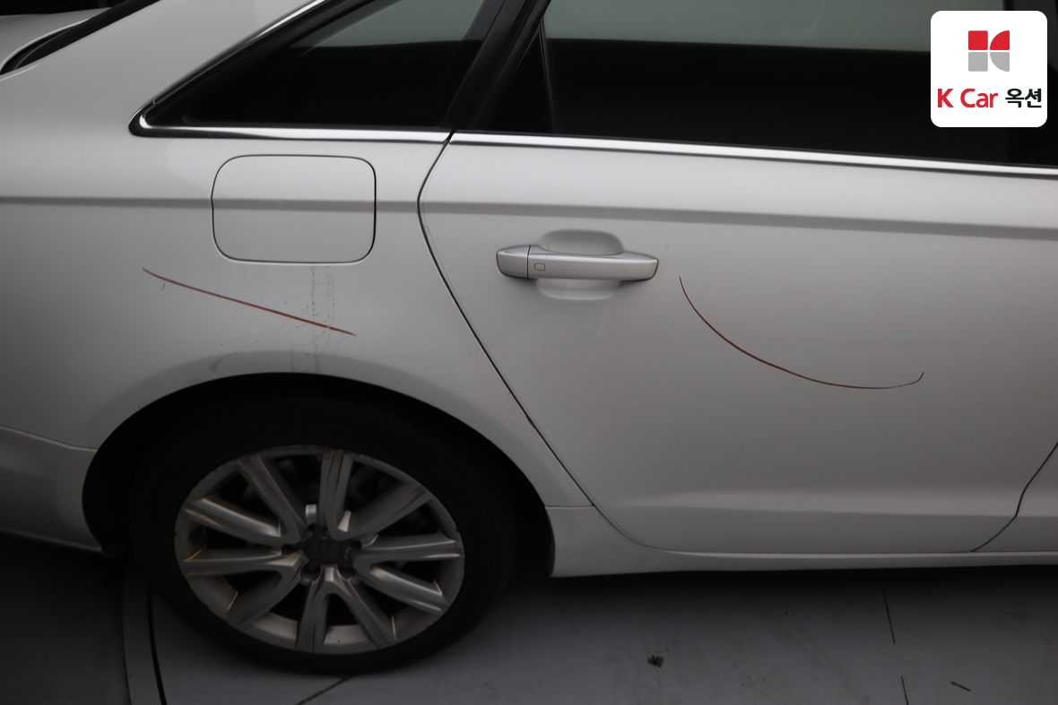 Audi A6 2012 - Image 36