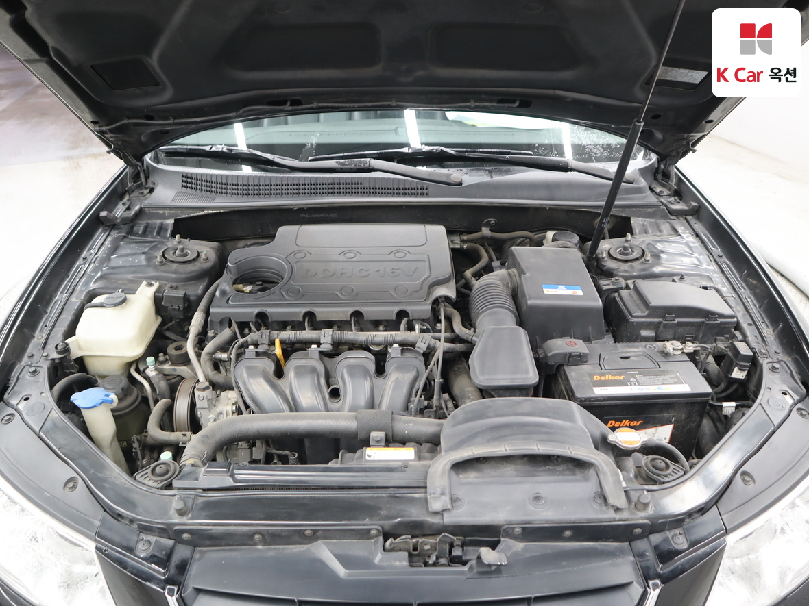 Hyundai Sonata 2010 - Image 31
