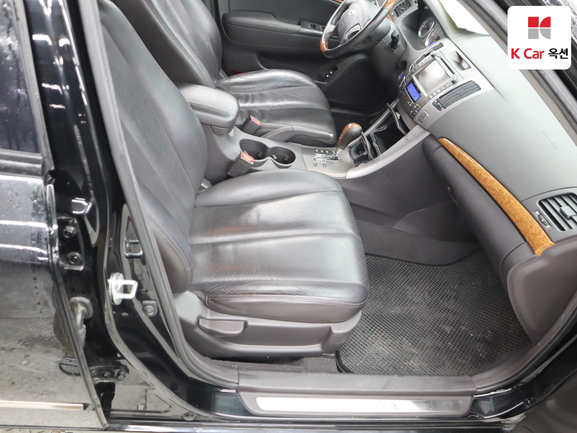 Hyundai Sonata 2010 - Image 28