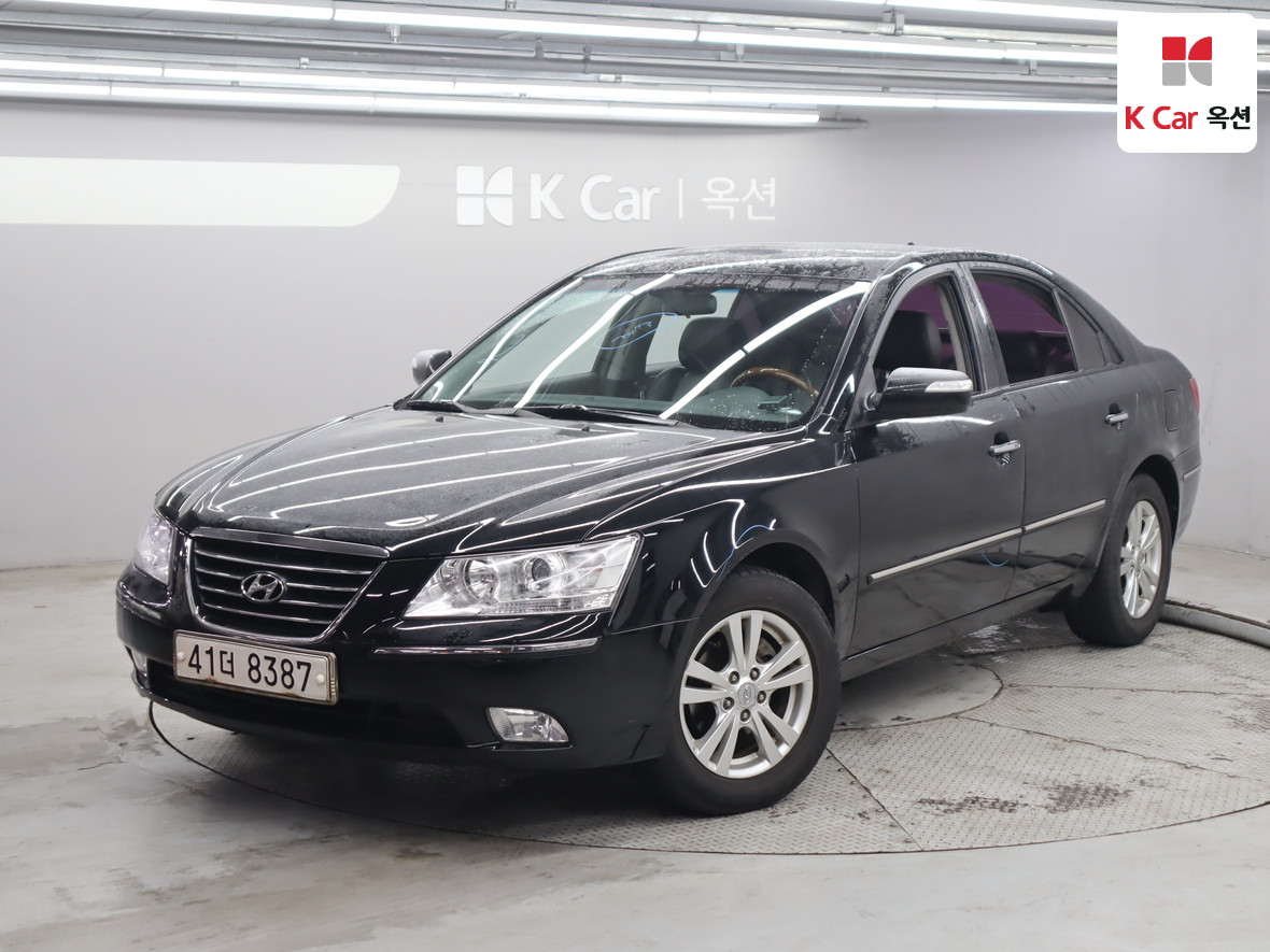 Hyundai Sonata 2010 - Image 1